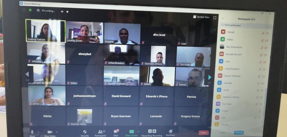 Webinarnan organisa door di IDEA pa e sector primario cu colaboracion di Departamento di Aduana, Departamento di Impuesto y Santa Rosa
