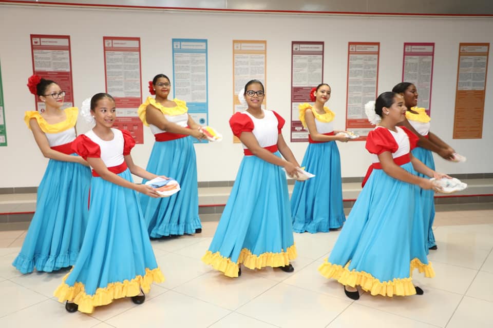 Exposicion Historia Di Censo 1960-2010 Na Archivo Nacional Aruba 167 Apertura Exposicion Censo 09
