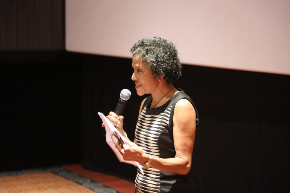 Minister Xiomara Maduro a presencia e premiere di e documentario ‘Atardi’ dedica na sr. Rudy Plaate