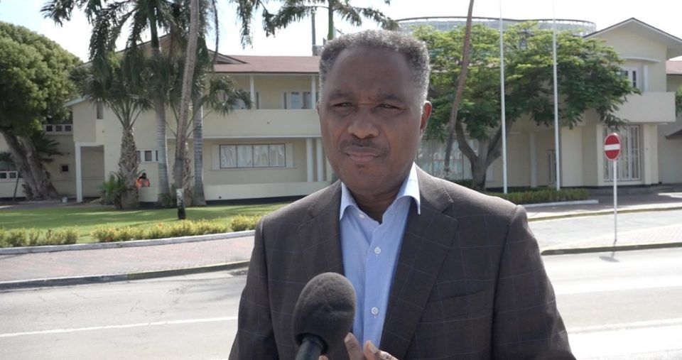 Arthur Dowers (AVP): Minister Presidente kier placa di Hulanda pero ta atac’e internacionalmente