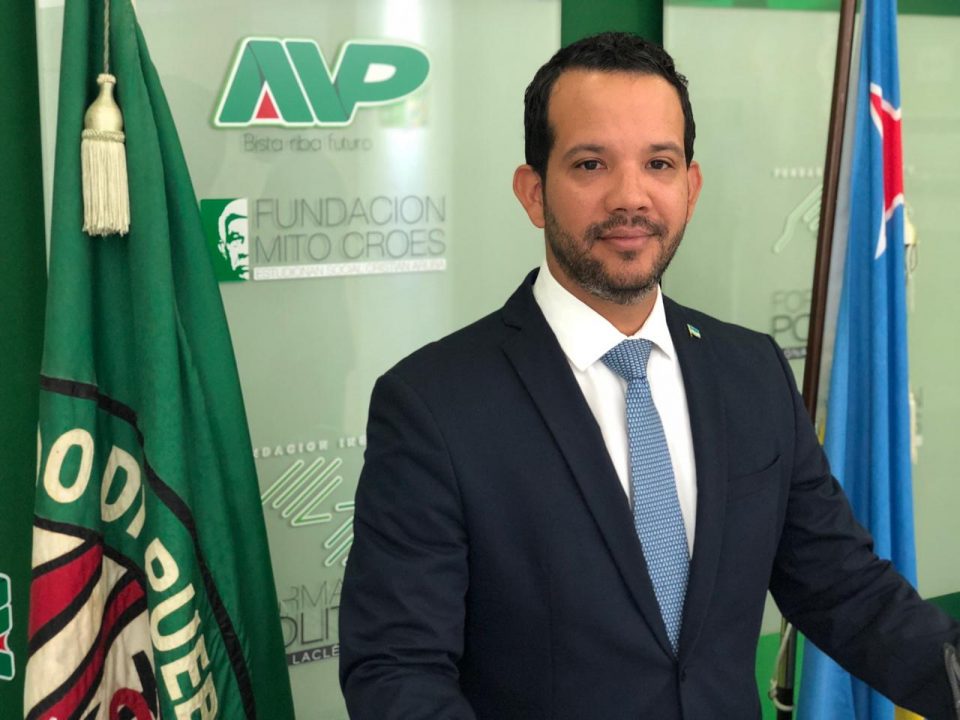 Parlamentario Richard Arends (AVP): Incertidumbre ta frena Aruba su recuperacion