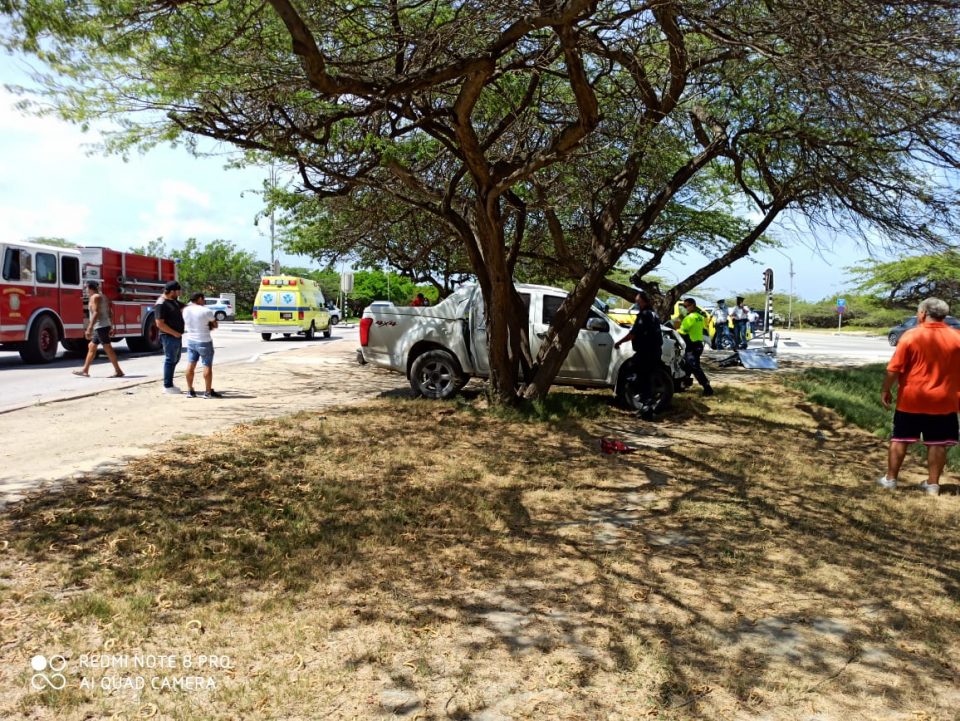 Accidente fuerte na crusada di Wendys na Palm Beach