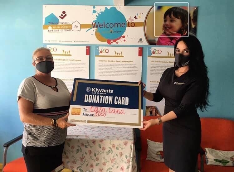 Kiwanis Club Of Aruba A Haci Donacion Di Awg 43,250.00 Na Diferente Fundacion 163 Donation Pic 2