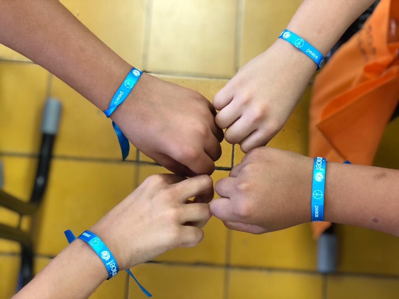 Fundacion Telefon Pa Hubentud Aruba Hunto Cu Unicef Nederland Ta Celebra Dia Di Derecho Di Mucha 166 Pic 2