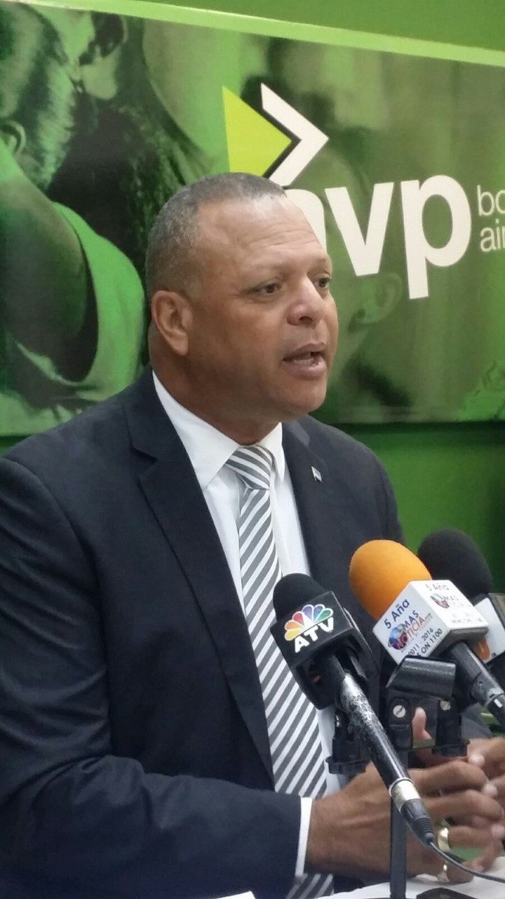 Dec14 Melvin Tromp Carosa Mentira