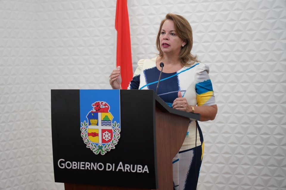Prome Minister Evelyn Wever Croes 5