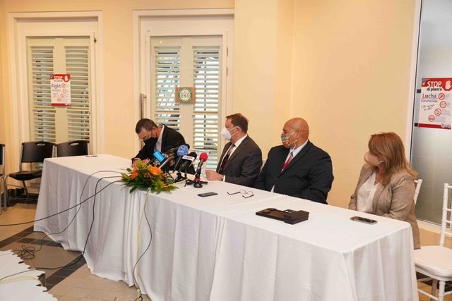 Prome Minister Evelyn Wever - Croes: A Firma Letter Of Intent (Loi) Entre Refineria Di Aruba (Rda), Quanten Consortium Y Eagle Lng 160 Rda Ta Firma Roi 1