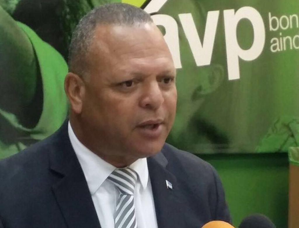 Melvin Tromp Di Avp: Nel Oduber Tin Cu Corda Cu Betico Croes A Bise Den Su Cara Cu E Ta Mediocre 160 Mar29 Melvin Tromp Recuperacion