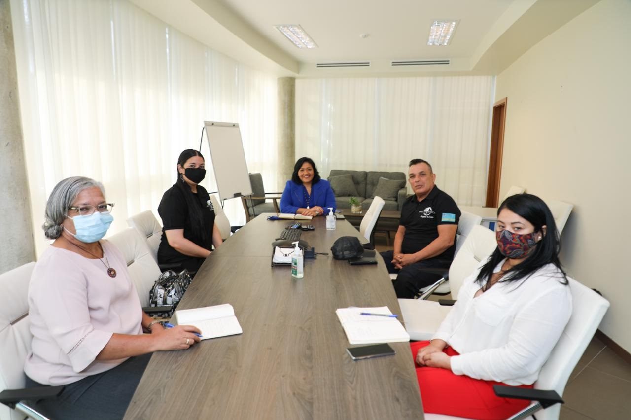 Minister Xiomara Maduro A Haya Bishita Di Angel Production Film Team 160 Angel Production Film Team 01