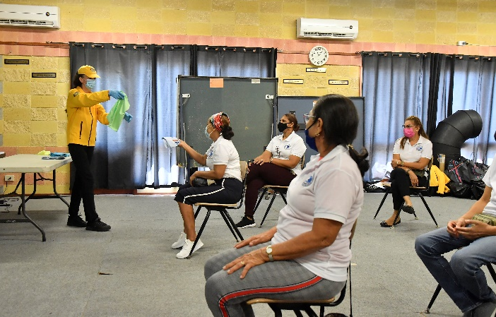 E Ministerio Di Boluntario Di Freewinds Ta Aumenta Nan Efectividad Di Desinfecta Dunando Instrucción Riba Técnica Di Limpiesa Mas Efectivo 162 Picture3 8