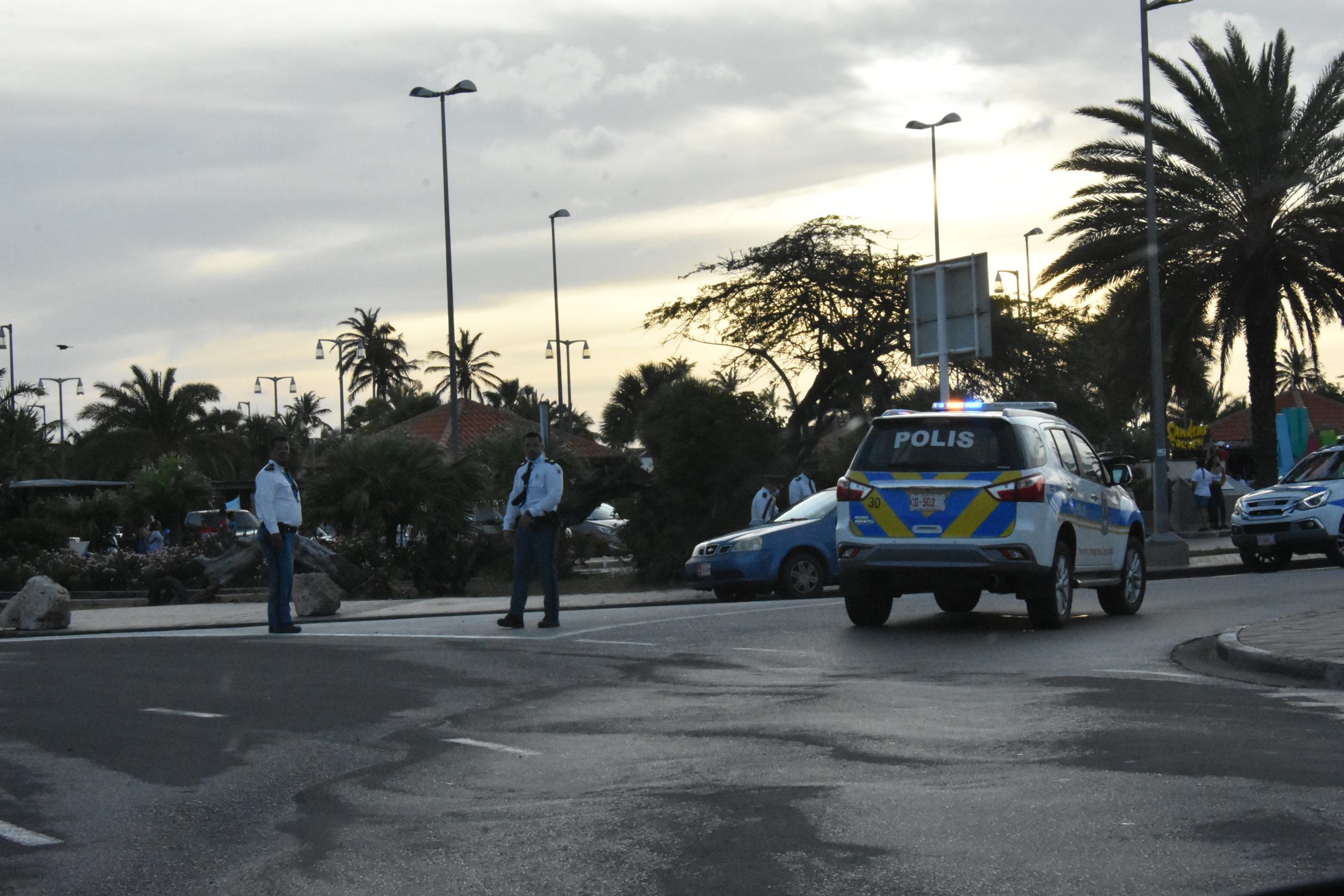 Polis Man Yen Dia Di Himno Y Bandera 160 Accion Dia 18 Di Maart 2021 1 Scaled