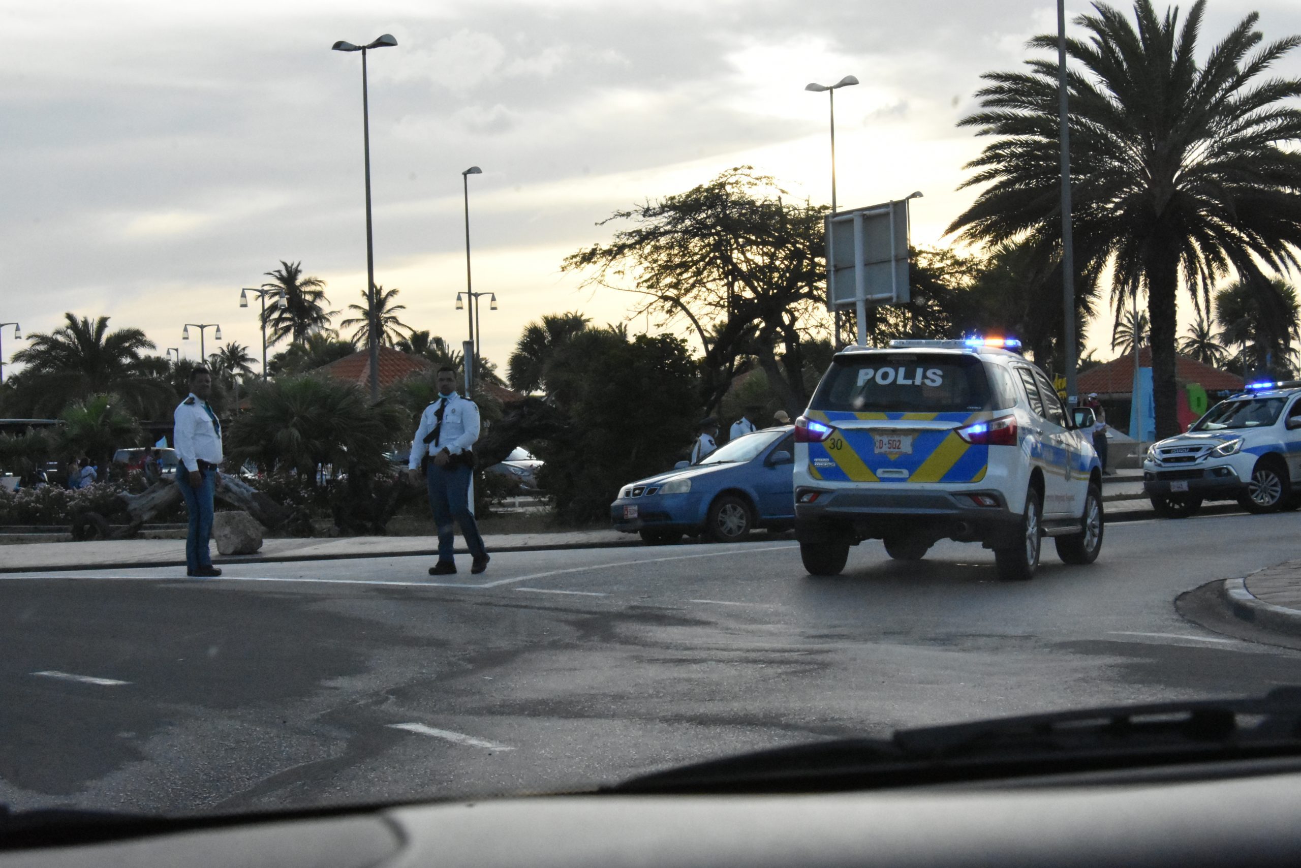 Polis Man Yen Dia Di Himno Y Bandera 161 Accion Dia 18 Di Maart 2021 2 Scaled