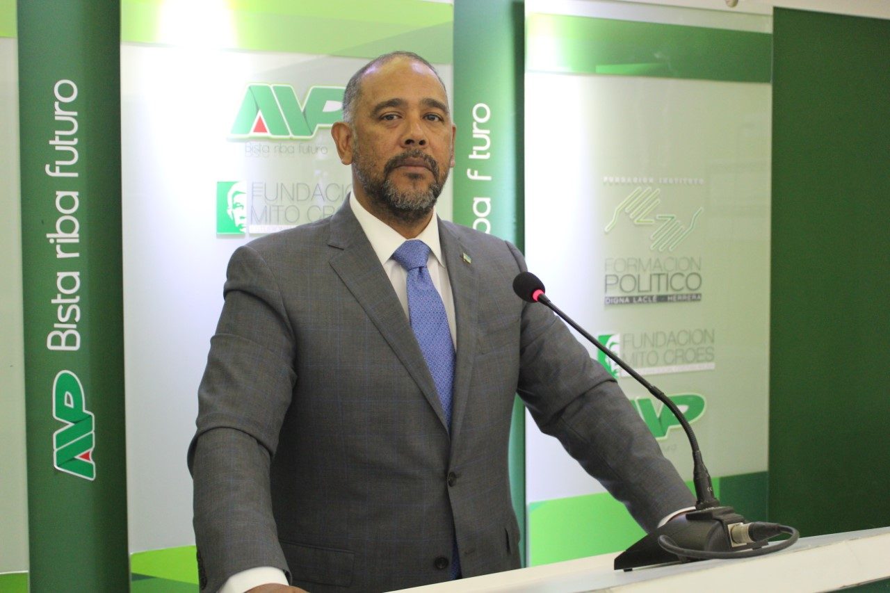 Parlamentario Benny Sevinger: “Arubiano A Bira Ciudadano Di Segunda Categoria Den Su Propio Pais” 160 Mrt08 Benny Sevinger Ciudadano