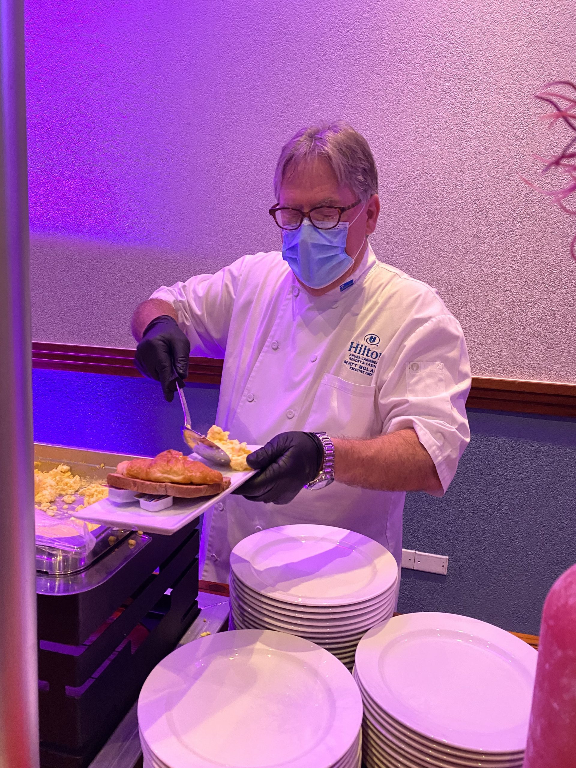 Hilton Aruba Caribbean Resort &Amp; Casino A Host Un Luhoso Desayuno Buffet Na Morris Lapidus Ballroom Den Honor Di Dia Internacional Di Hende Muhe 162 Wd2021 6 Scaled