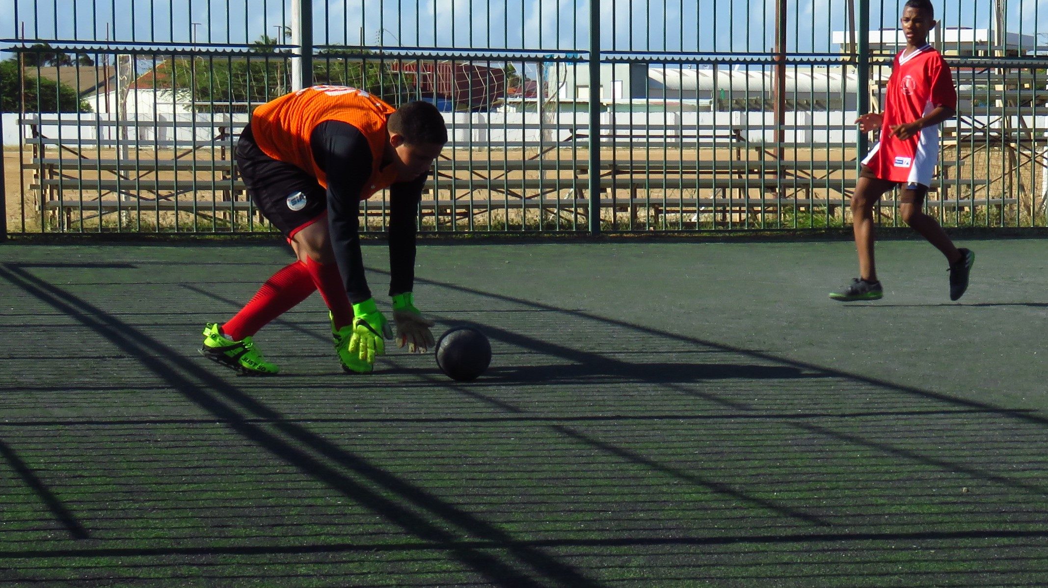 Diferente Scol Cu A Pasa Pa Final Durante Fubol Escolar Di Ibisa 196 Ibisa 37
