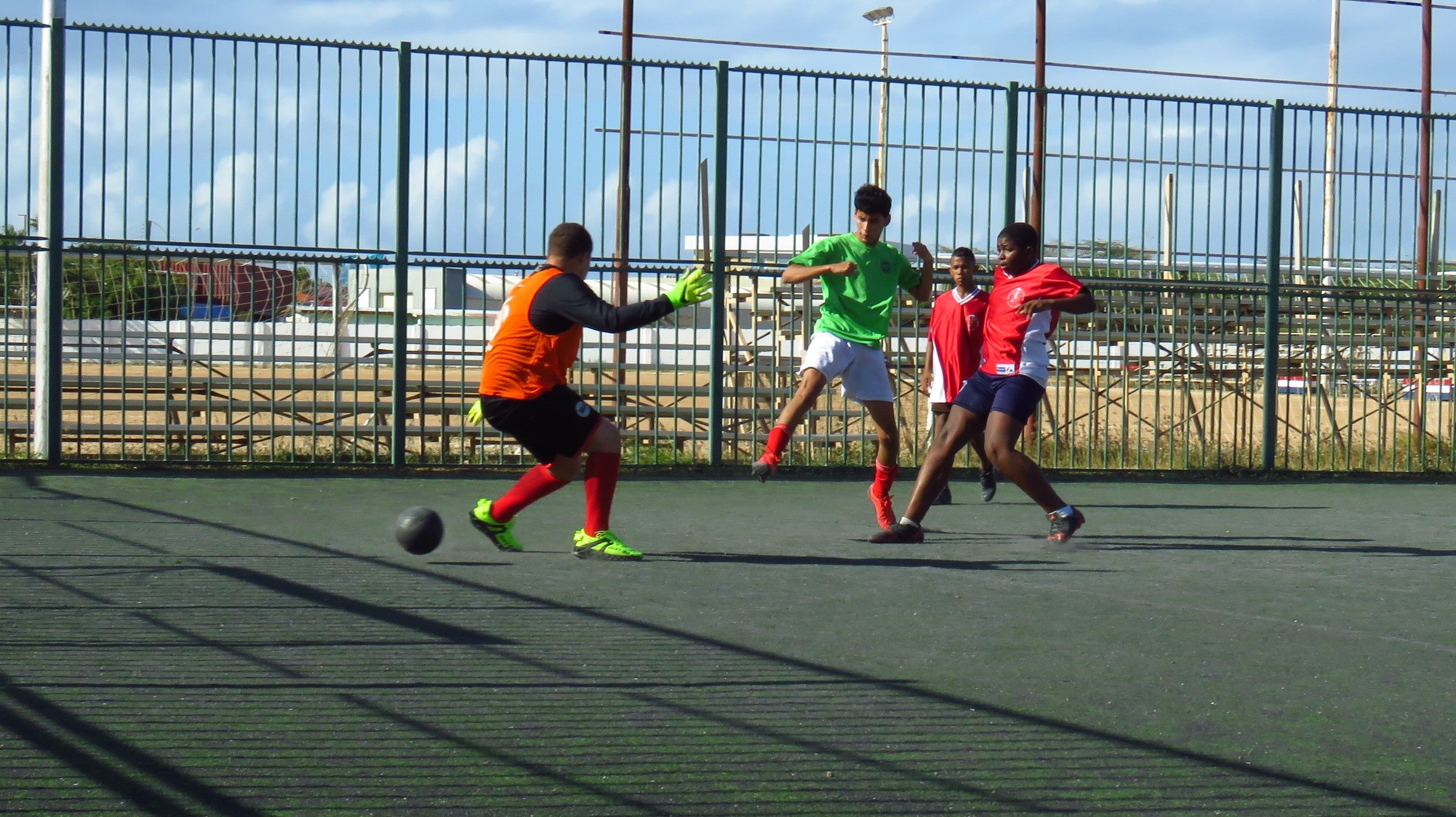 Diferente Scol Cu A Pasa Pa Final Durante Fubol Escolar Di Ibisa 198 Ibisa 39