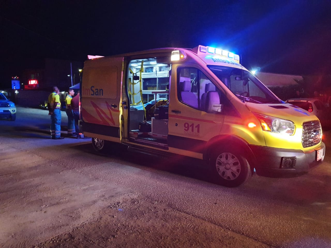 Homber Cu Ta Papia Ingles Tabata Kier Un Aventura Cu Auto Di Ambulance 162 Ambulance 1