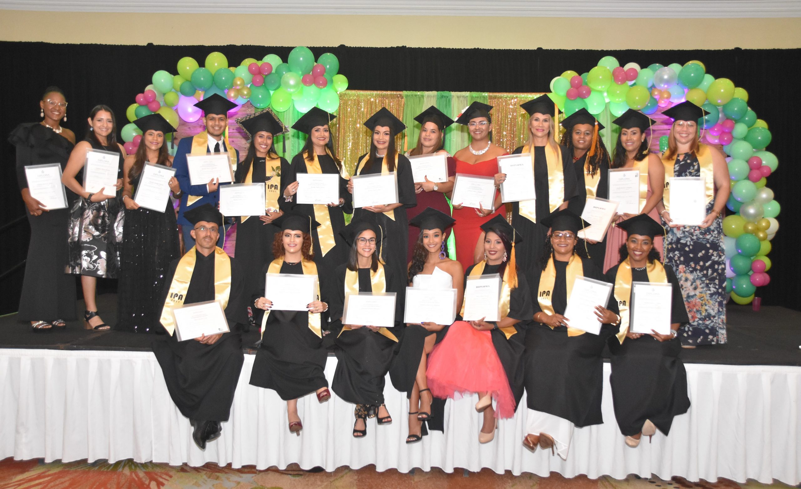 Ipa A Celebra E Logro Di Su 33 Graduadonan 160 Ipa 1 Scaled