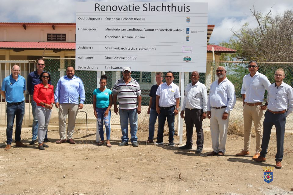 Personanan Ku Ta Forma Parti Di Slachthuis Projekt