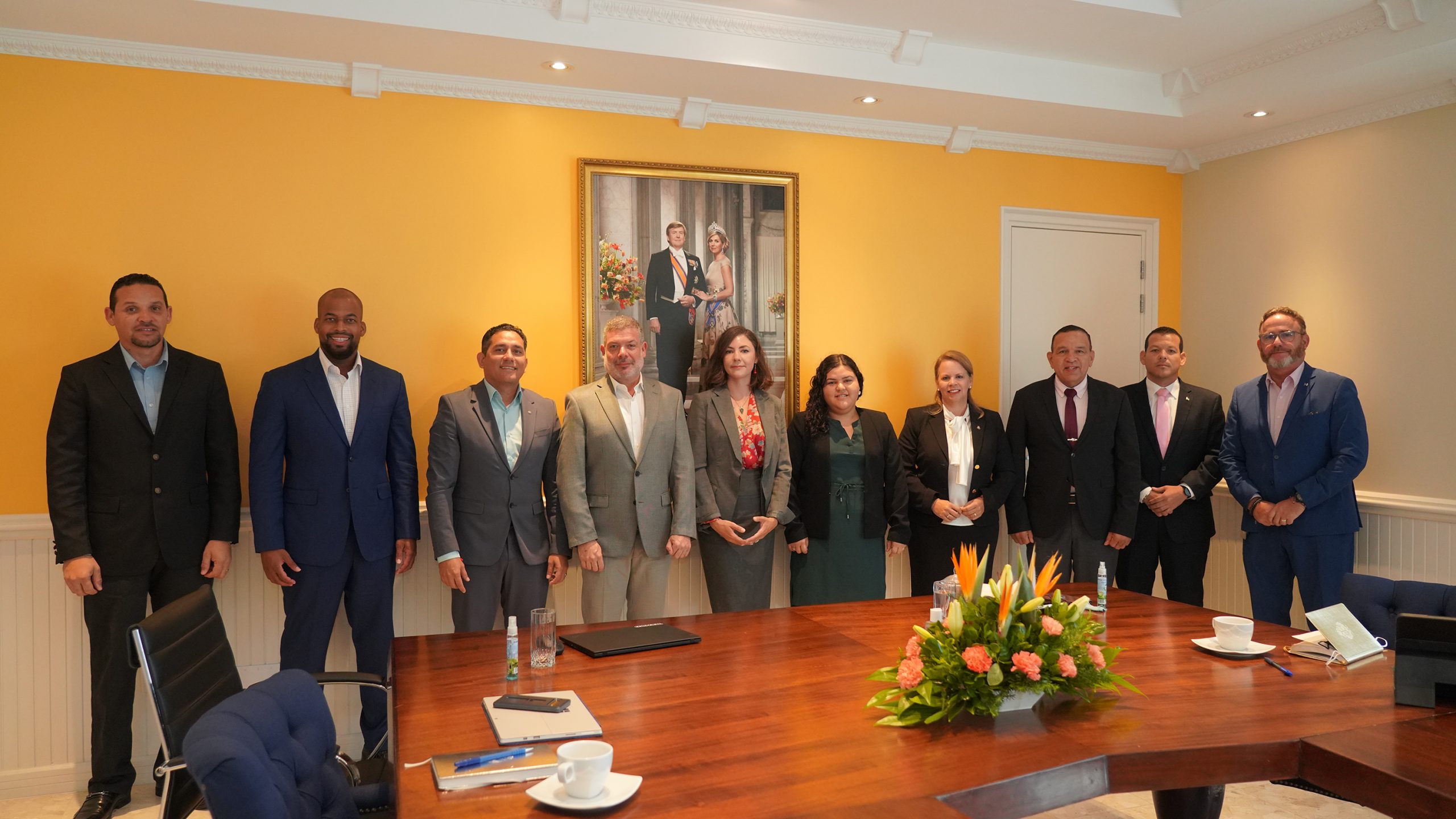 Prome Minister Evelyn Wever-Croes: Reunionnan Di Stakeholders En Conexion Cu Formacion Di Gabinete Wever-Croes 161 Reunion Stakeholders 2 1 Scaled