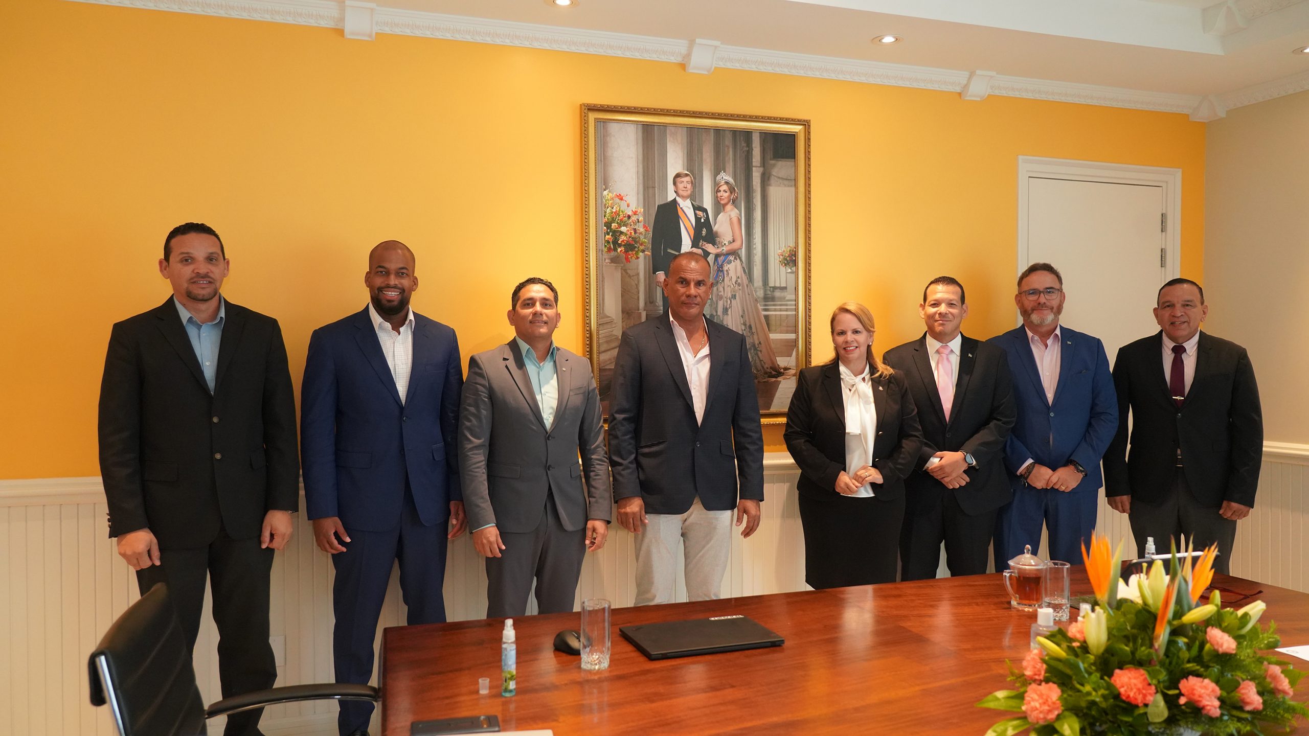 Prome Minister Evelyn Wever-Croes: Reunionnan Di Stakeholders En Conexion Cu Formacion Di Gabinete Wever-Croes 162 Reunion Stakeholders 3 1 Scaled