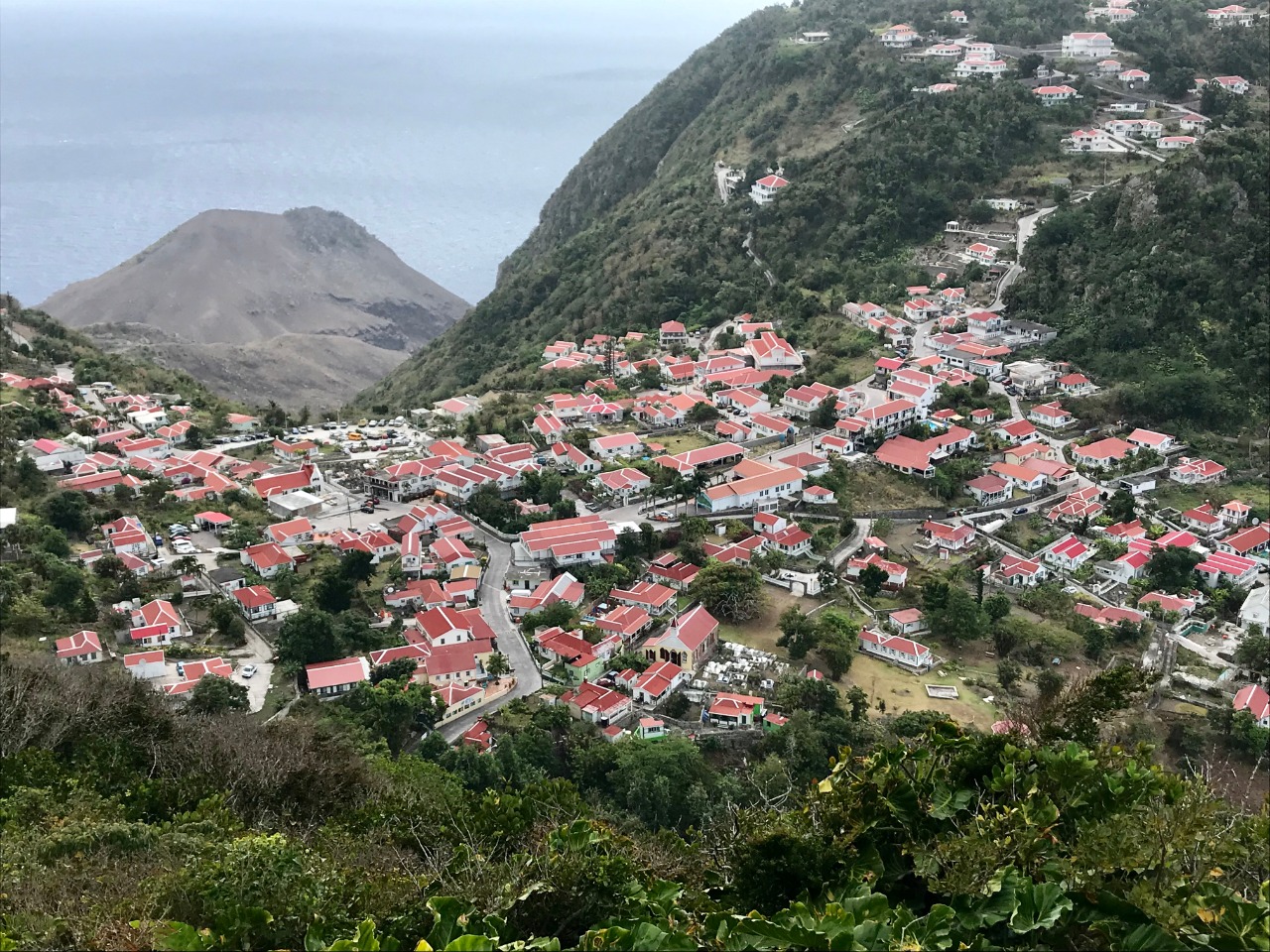 Saba Cu Mas Exigi Di Viahe Pa Aruba ,Corsou Y St Maarten 162 Saba 1