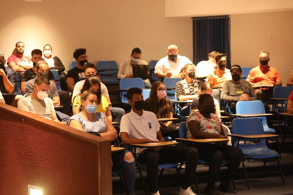 Exitoso Anochi Informativo Di Beca Deportivo Presenta Pa Ministerio Di Enseñansa Y Deporte 163 Beca Deportivo 6