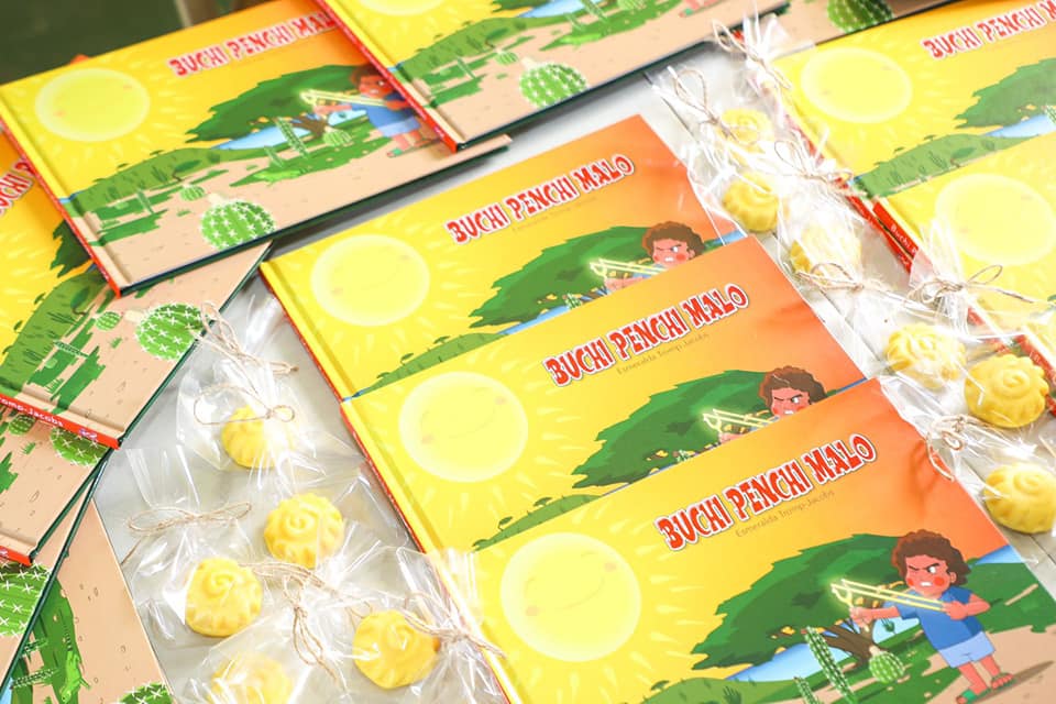 Buki Tanchi Esme Na Cou 03