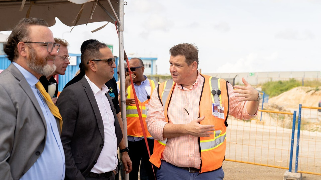 Conhuntamente Cu Colega Minister Glenbert Croes A Haci Un Site Viste Pa Mira E Avancenan Di Proyecto Gateway 2030 161 Gateway 2