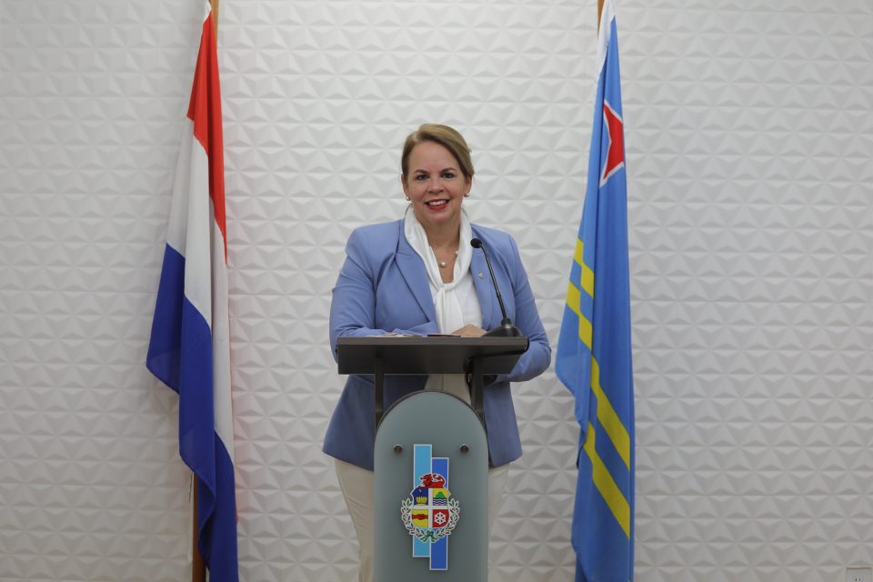 Prome Minister Evelyn Wever Croes 4