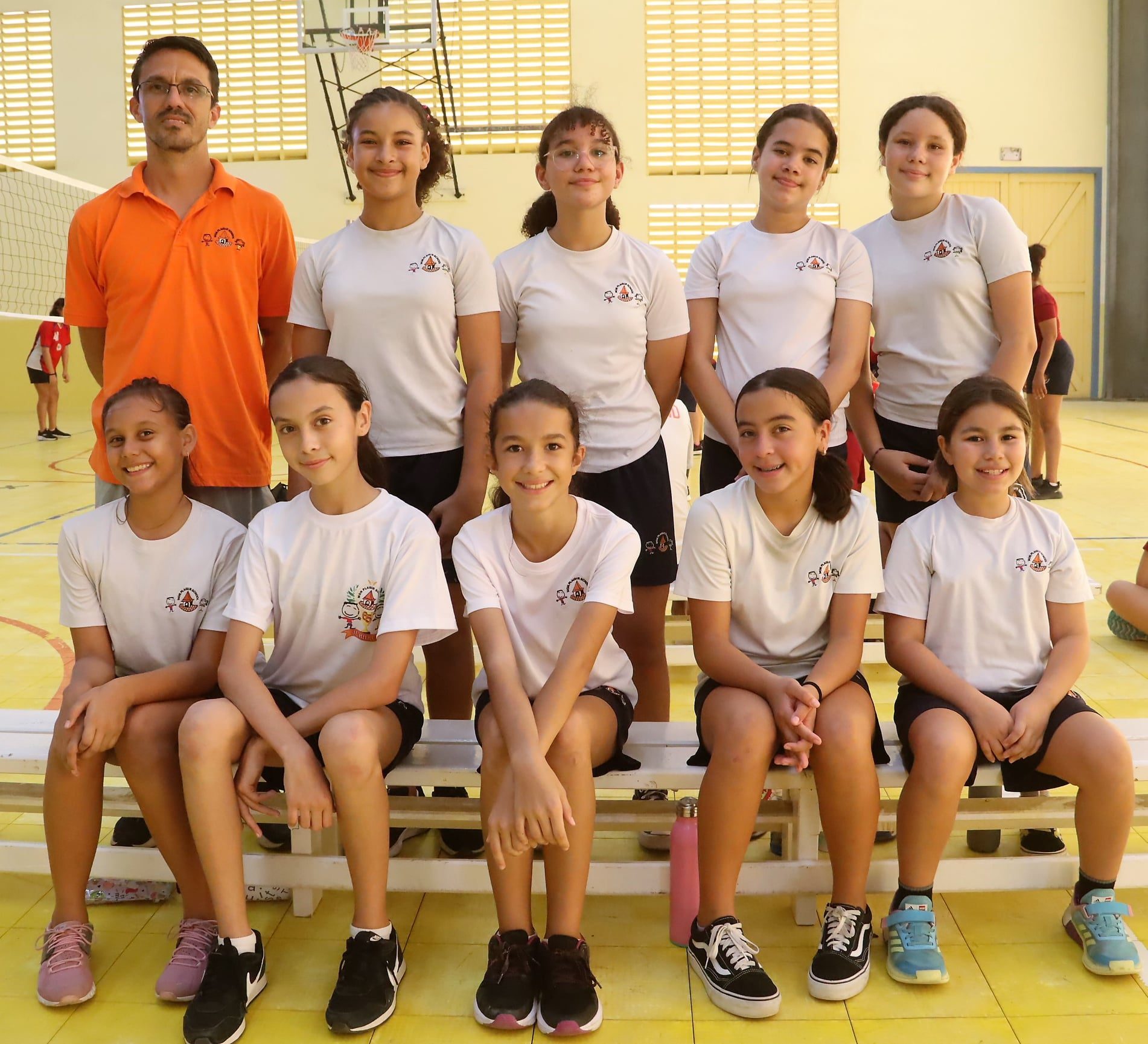 Bisa Cu Resultado Di E Campeonato Di Volleyball Escolar Enseñansa Basico Mucha Muher Y Mucha Hombre 163 273647323 4851095921670306 973446389365275968 N
