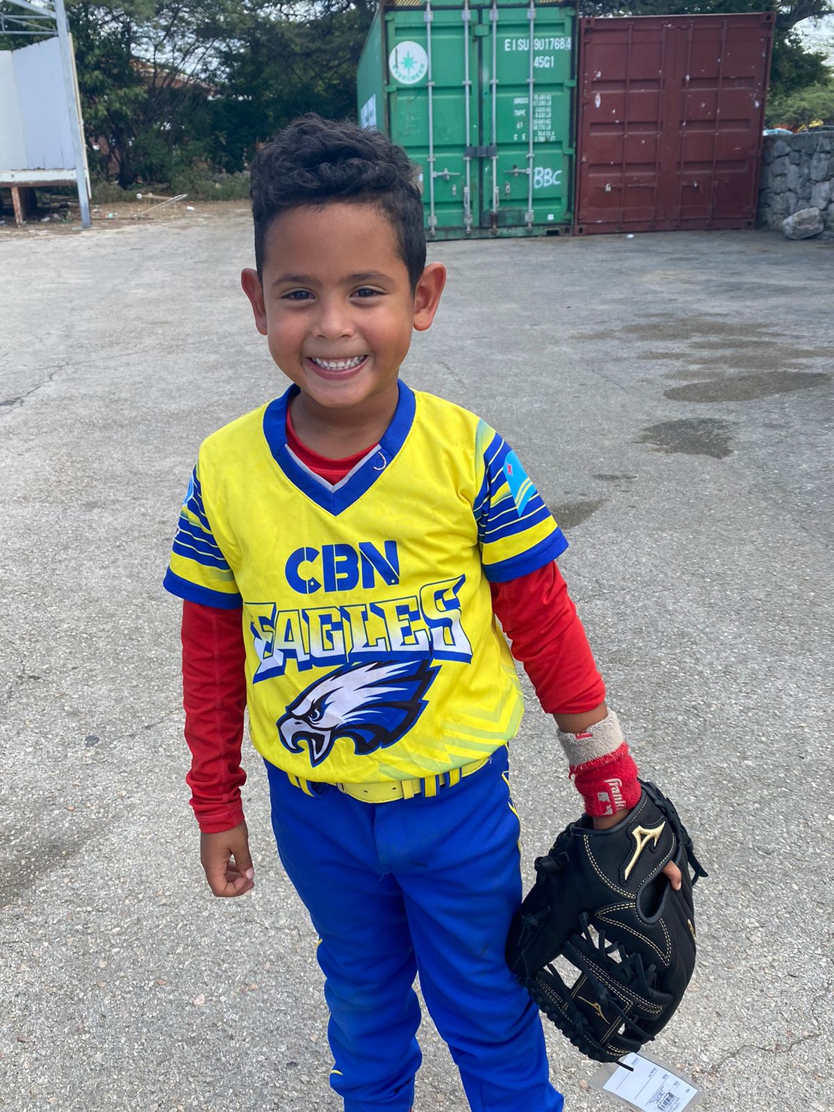 Sidney Ponson Charity Foundacion A Haci Muchanan Feliz Den Fin Di Siman 170 Sidney Ponson Charity Foundation 10
