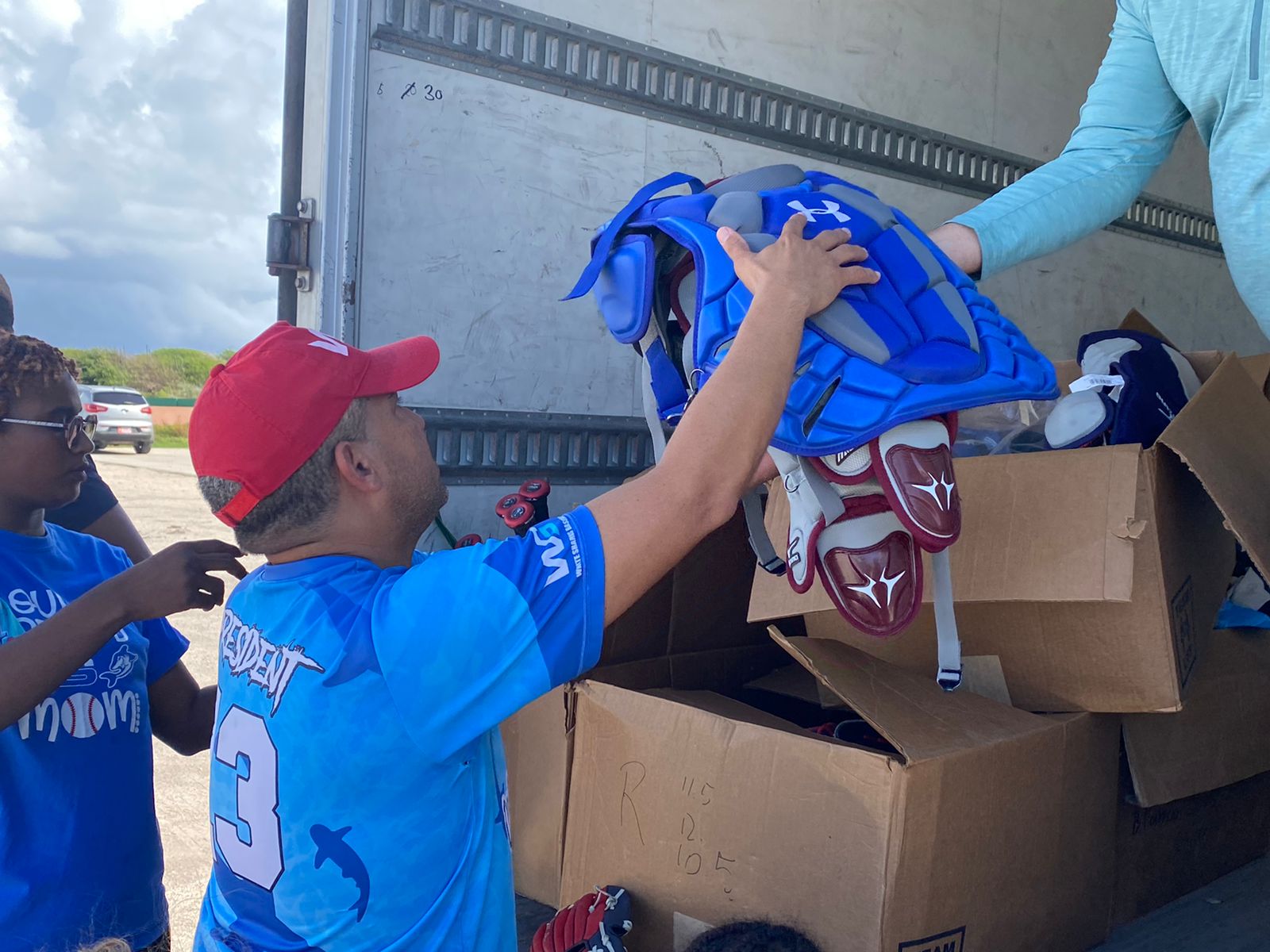 Sidney Ponson Charity Foundacion A Haci Muchanan Feliz Den Fin Di Siman 173 Sidney Ponson Charity Foundation 18