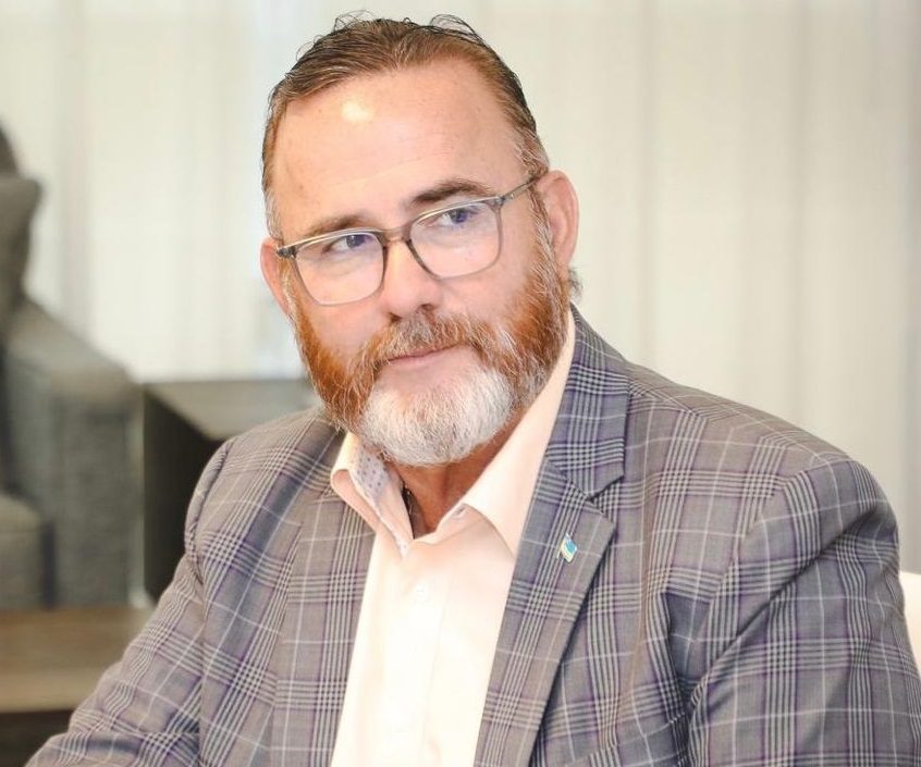Minister Glenbert Croes