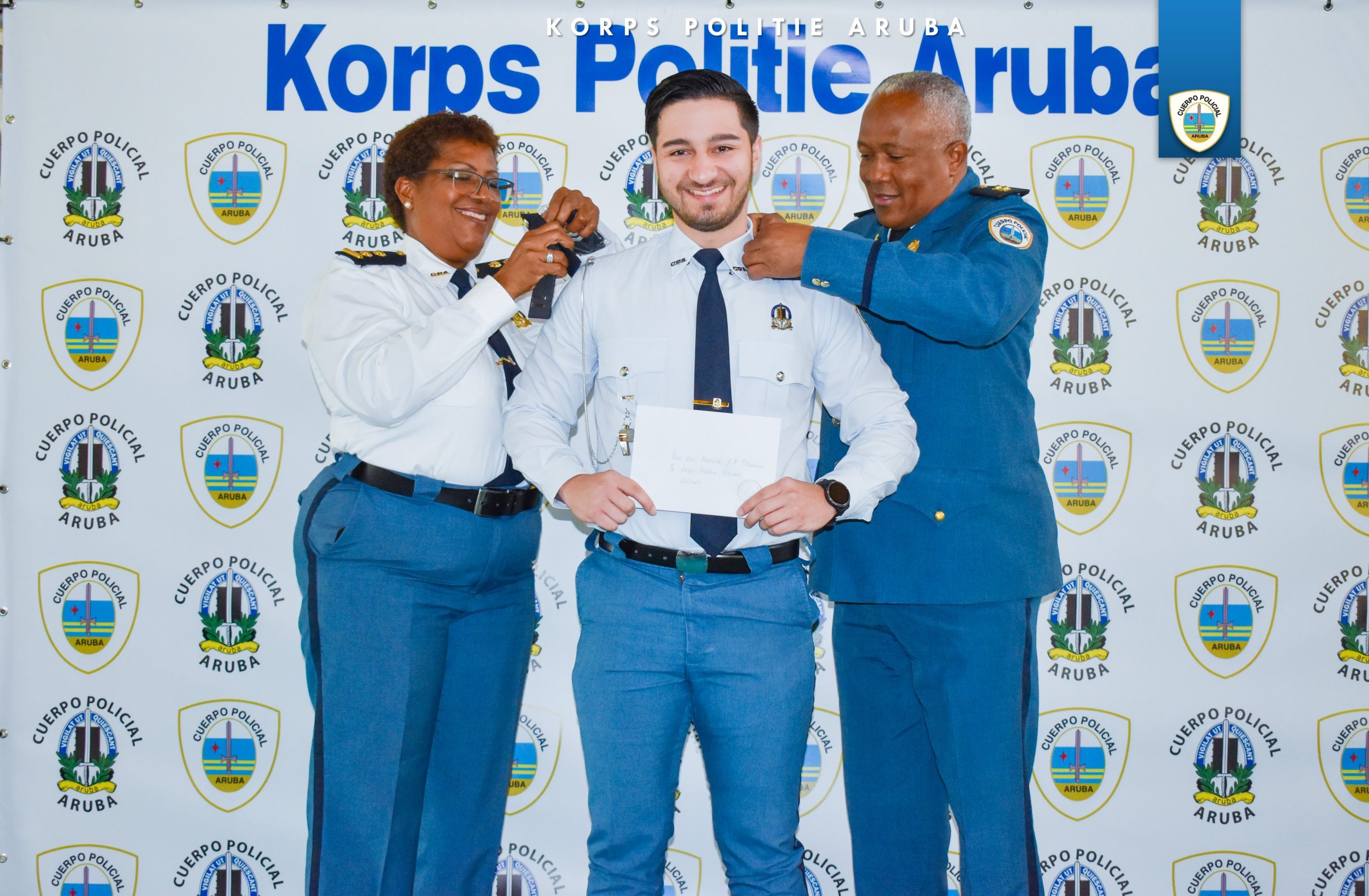Un Total Di 52 Polis A Ricbi Nan Promocion Gubernamental 162 Polis 3 Scaled