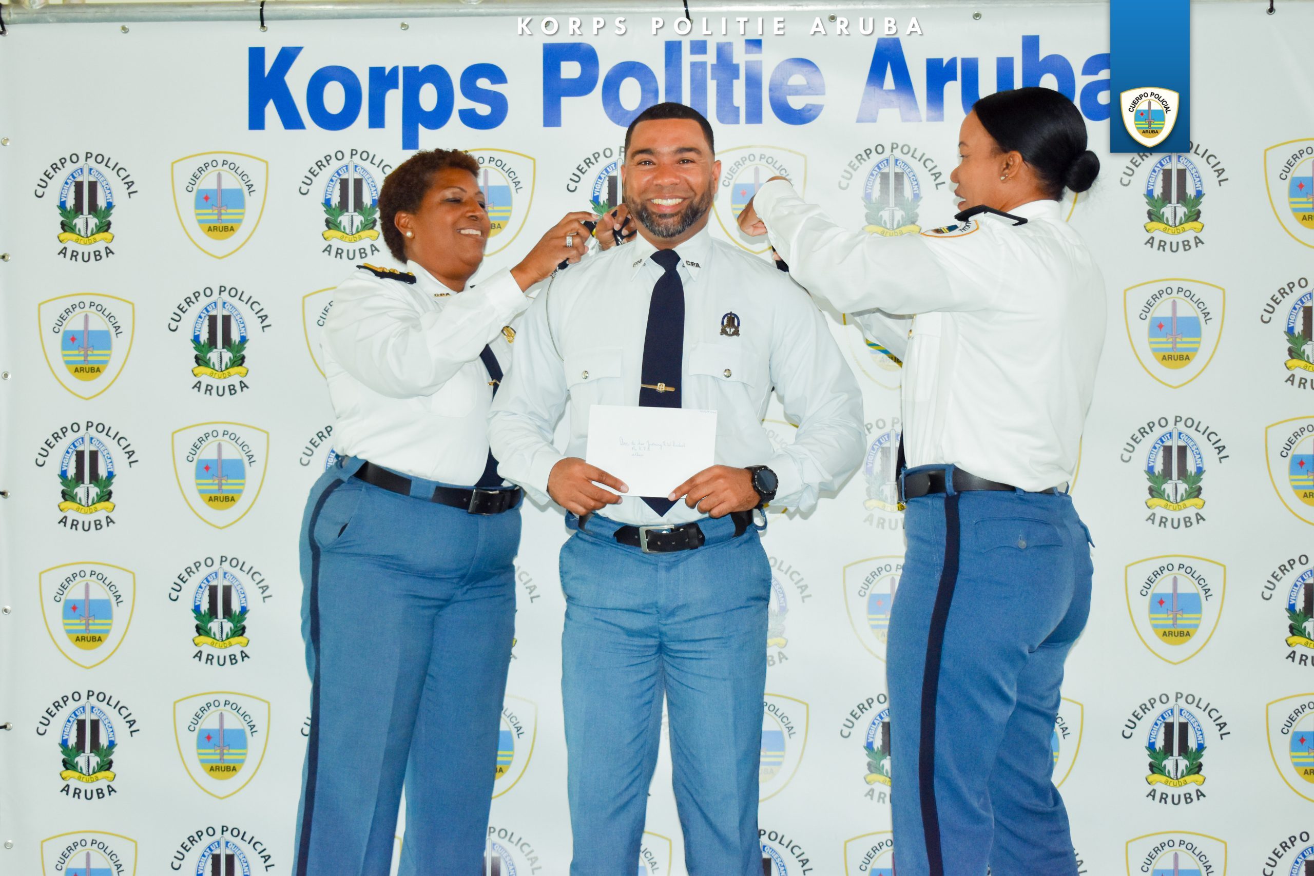 Un Total Di 52 Polis A Ricbi Nan Promocion Gubernamental 163 Polis 4 Scaled