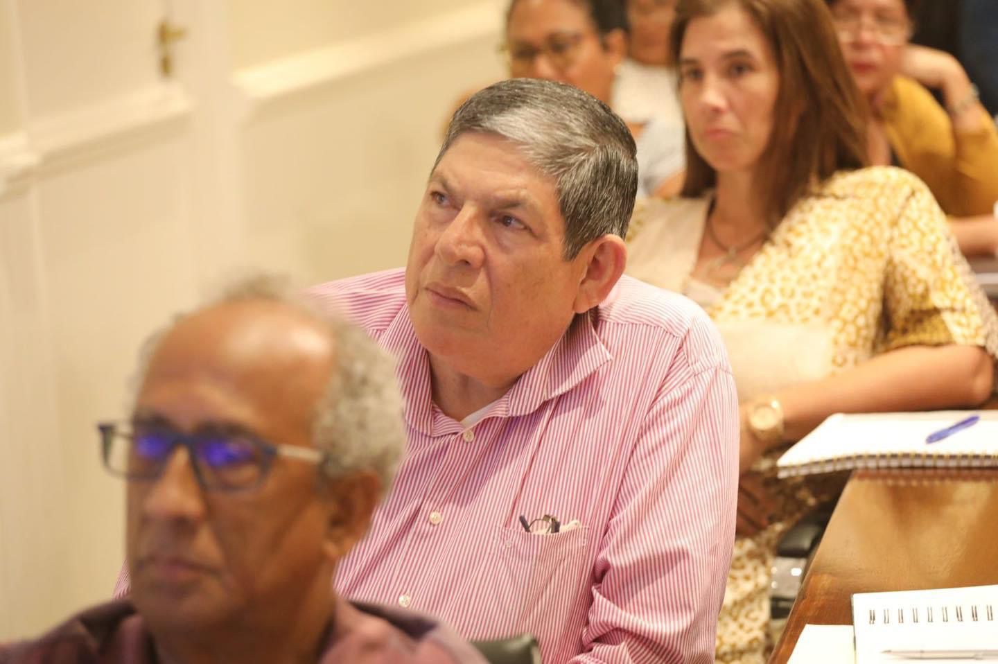 Hunto Cu Colega Minister Ursell Arends A Reuni Cu Cede Aruba Y E Directivanan Di E Diferente Centro Di Bario Di Aruba 161 Img 20220512 Wa0006
