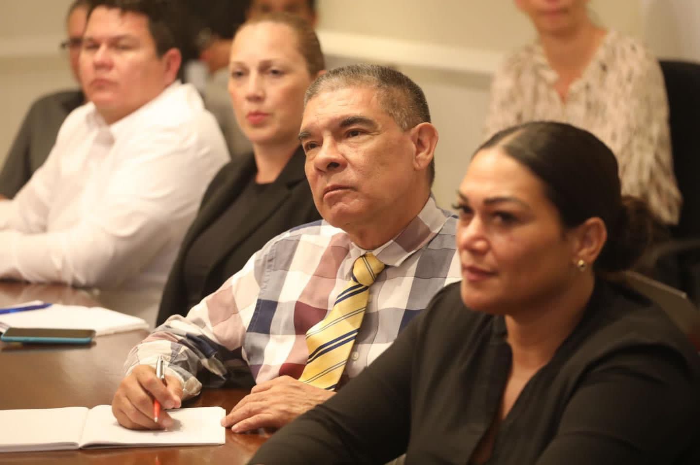 Hunto Cu Colega Minister Ursell Arends A Reuni Cu Cede Aruba Y E Directivanan Di E Diferente Centro Di Bario Di Aruba 164 Img 20220512 Wa0013