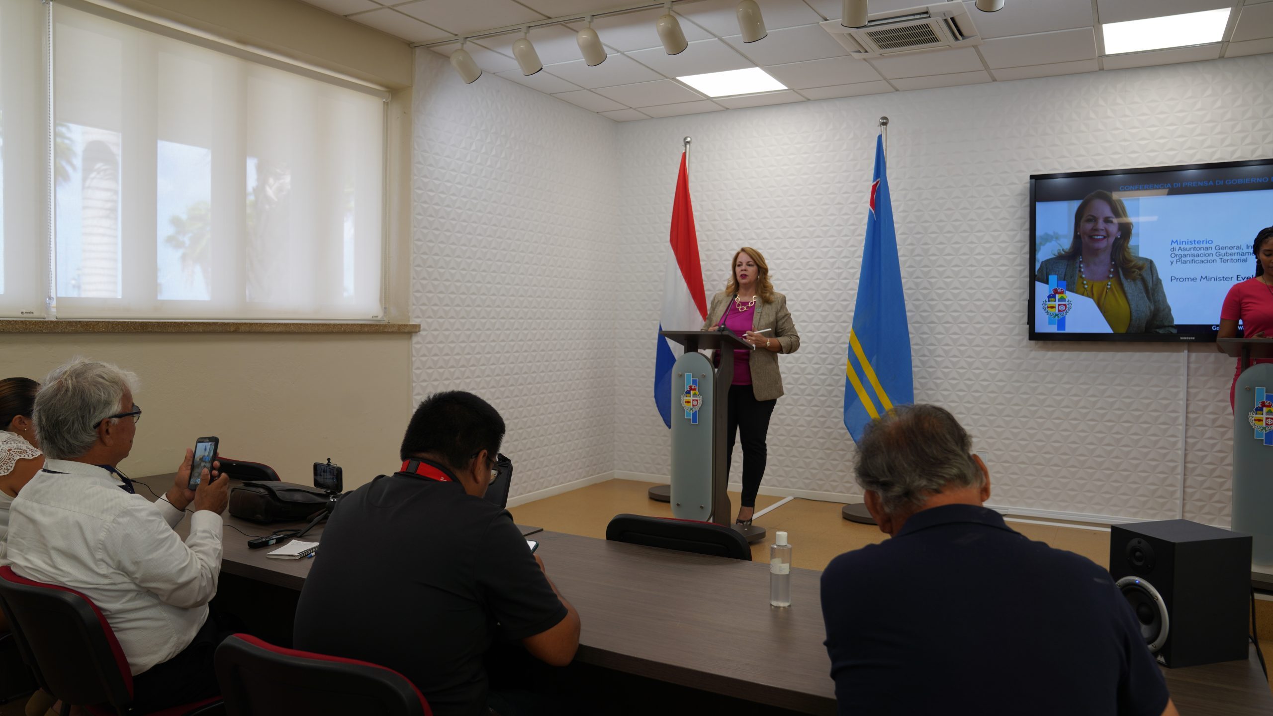 Prome Minister Evelyn Wever Croes Scaled