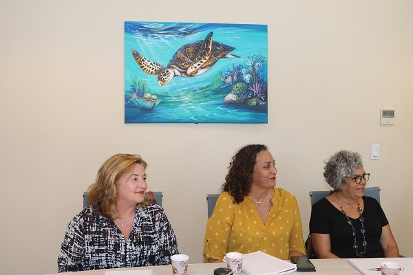 Minister Rocco Tjon: Lo Introduci Seis Terapista Den E Sector Social Pa Atende Cu Casonan A Base Di E “Multi-Dimensionele Familie Therapie” 161 Img 9006...2