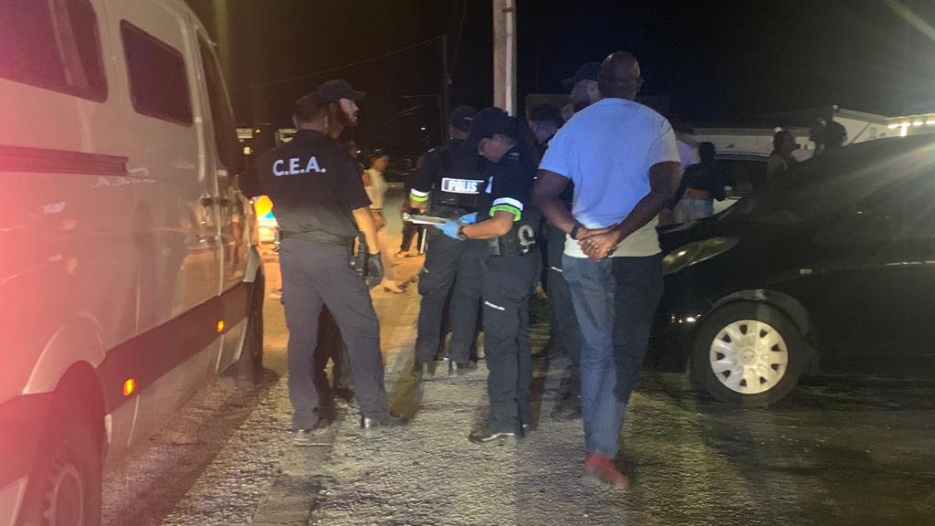Arma Di Candela Confisca Y Varios Detencionnan 4