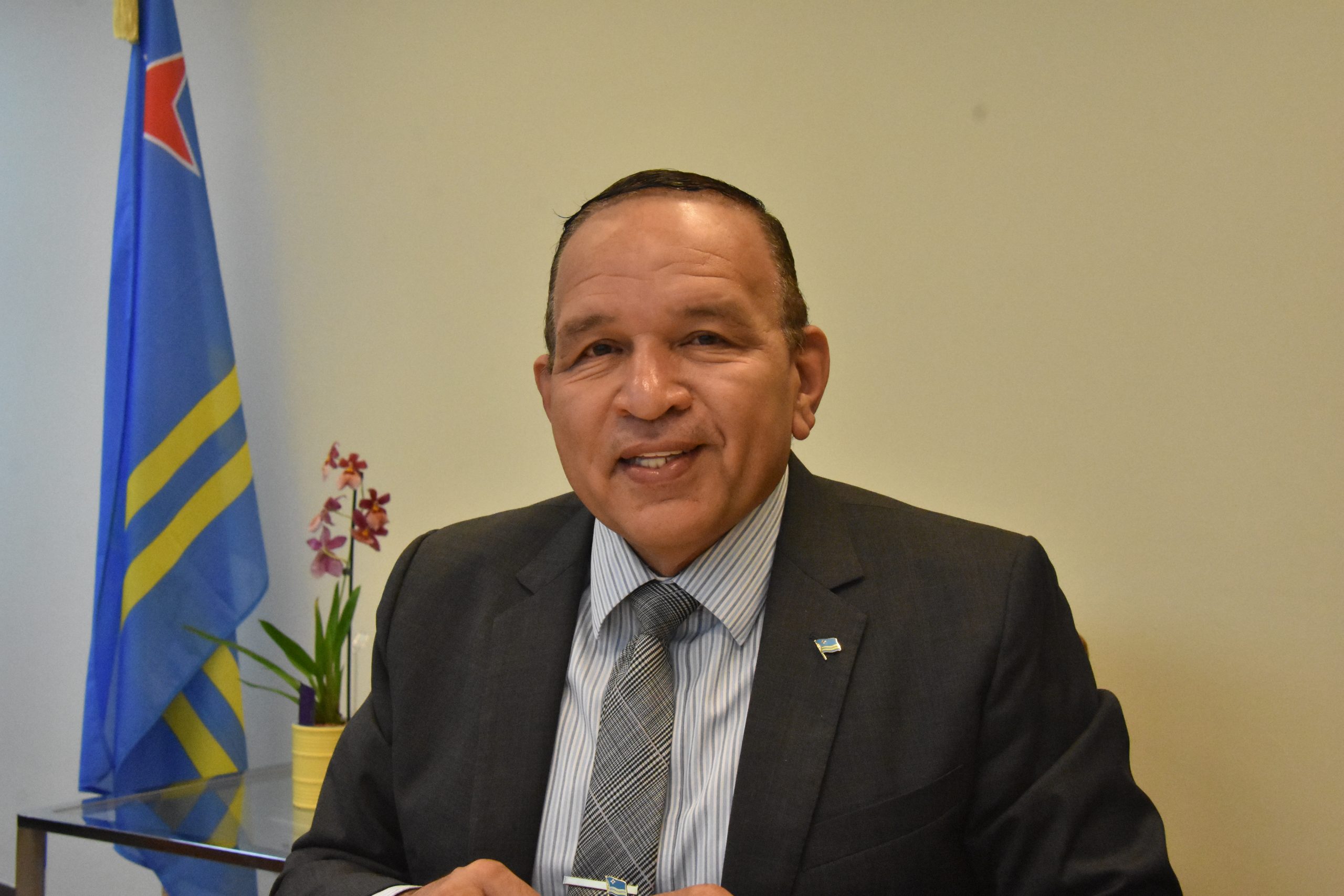 Minister di Enseñansa Endy Croes : Ta buscando diferente solucion pa 16 ...
