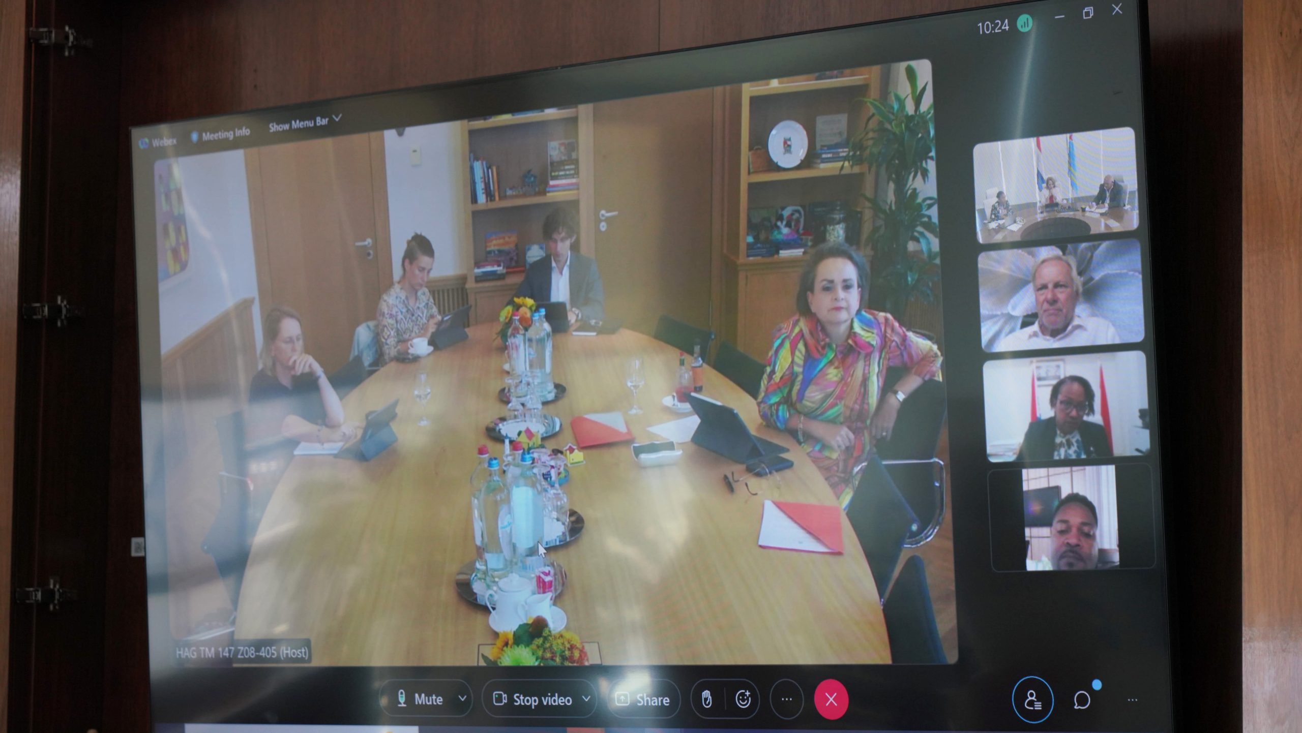 Premier Evelyn Wever - Croes: Encuentro Virtual Entre Premier Nan Di Reino Y Secretario Di Estado Van Huffelen 160 Reunion Premier Aua Cor Sxm Y Secretario Di Estado 2 Scaled