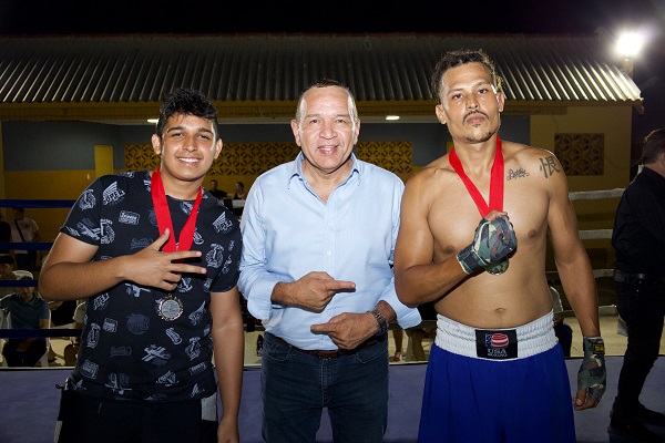 Minister Endy Croes A Presencia E Di 4 Edicion Di Man Double Elimination Mma 162 Minister Endy Croes A Presencia E Di 4 Edicion Di Man Double Elimination Mma5