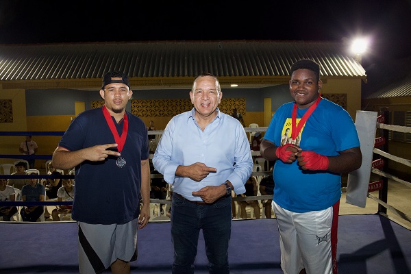 Minister Endy Croes A Presencia E Di 4 Edicion Di Man Double Elimination Mma 160 Minister Endy Croes A Presencia E Di 4 Edicion Di Man Double Elimination Mma7