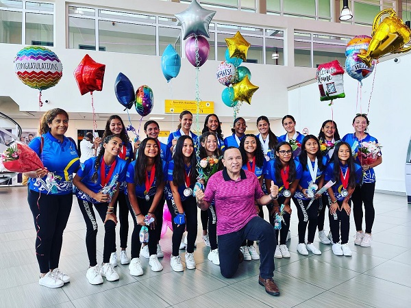 Minister Endy Croes Ta Felicita Barracudas Artistic Swimming Aruba Cu Nan Excelente Presentacion Na Competencia Di Artistic Swimming Cccan 2022 160 Barracudas Artistic Swimming Aruba Cu Nan Excelente Presentacion Na Competencia Di Artistic Swimming Cccan 20223
