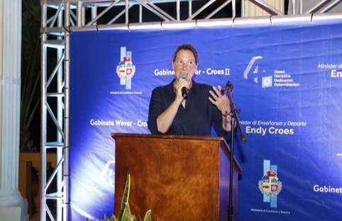Minister Endy Croes A Orfrece Un Bunita Recepcion Na Honor Di E Delegadonan Di E Conferencia Studiesucces Caribische Studenten11