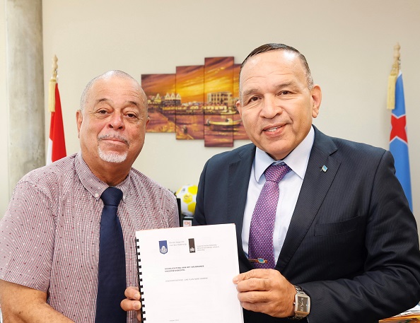Minister Endy Croes A Ricibi E Rapport Final Di E Doorlichting Van Het Arubaanse Onderwijsbestel