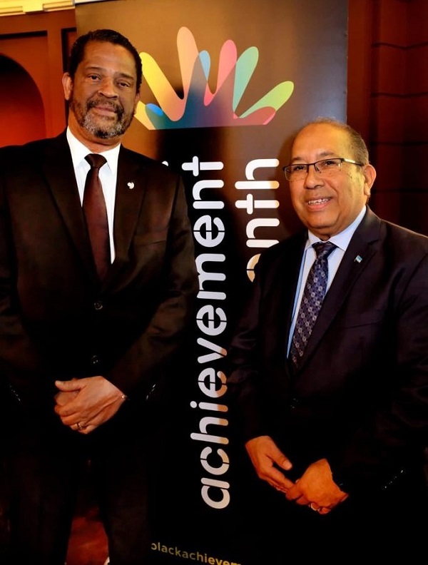 Minister Plenipotenciario Suplente Mr. Ady Thijsen Y Esposa Yshel Thijsen Rasmijn Na Apertura Di Black Achievement4