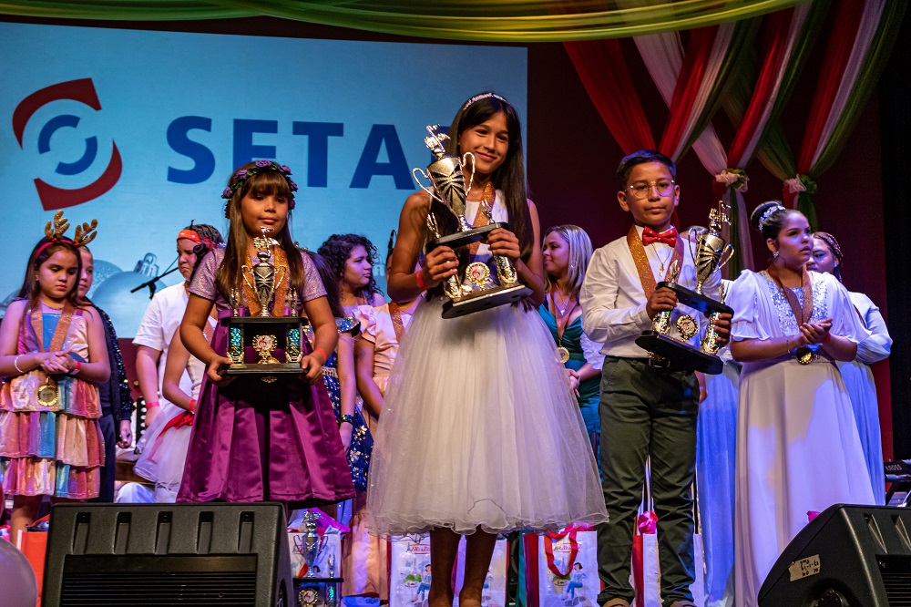 Tremendo Festival Di Kids &Amp; Teens Christmas Song Festival Su Di 10 Edicion 161 Kids Festival Final..